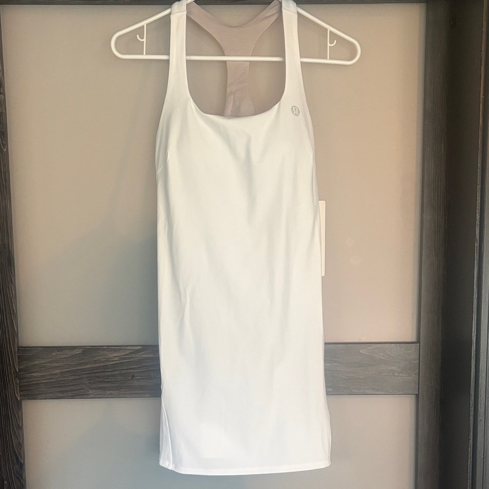 Lululemon Tennis Dress Size 4 Lightweight B/C Support NWT - Picture 3 of 9